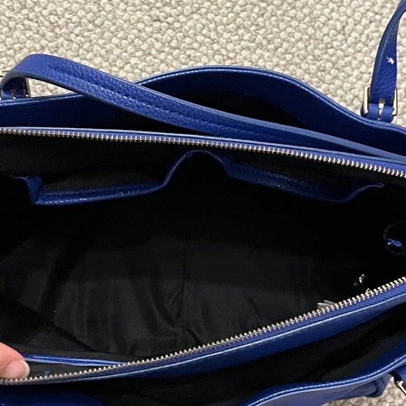 Isaac Mizrahi Royal Cobalt Blue Shoulder Bag - Picture 12 of 16